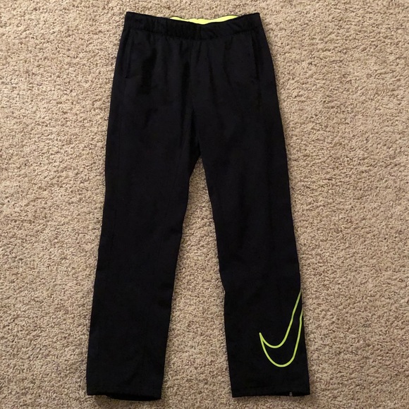 Nike Pants - Nike Therma-Fit Sweatpants Size Medium